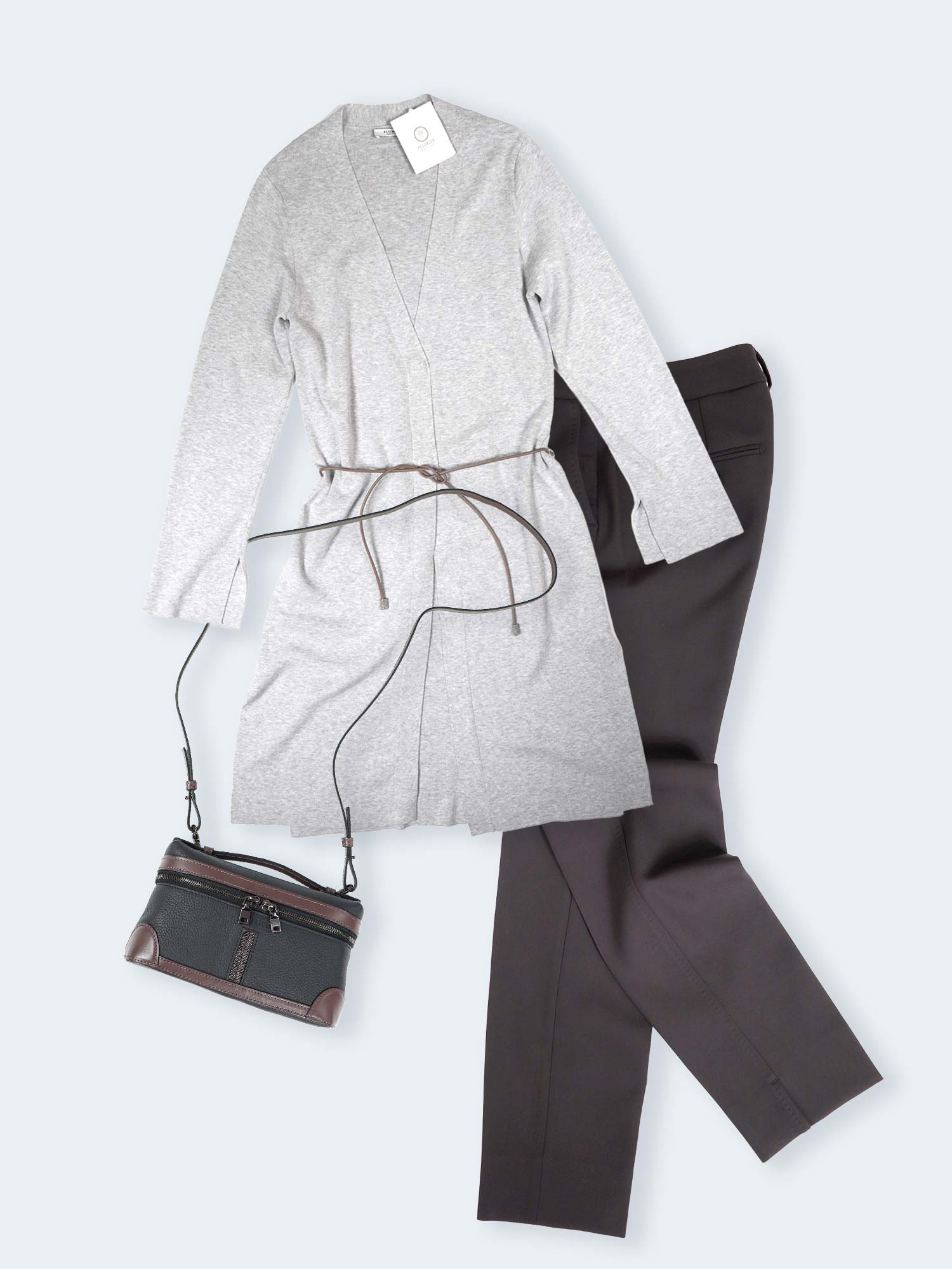 ウエストベルトでアクセント。