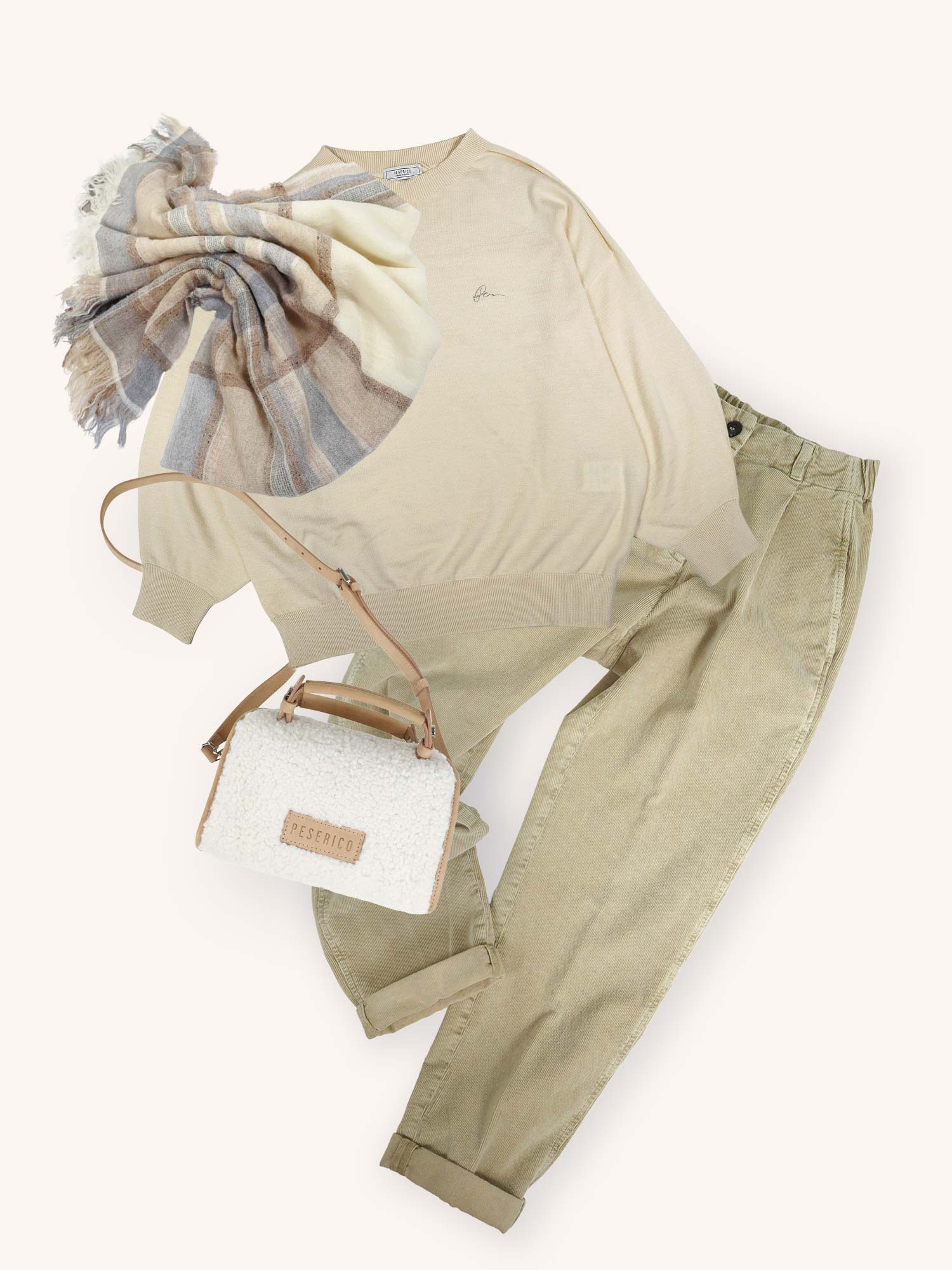 ワントーンのニュアンスカラーが◎