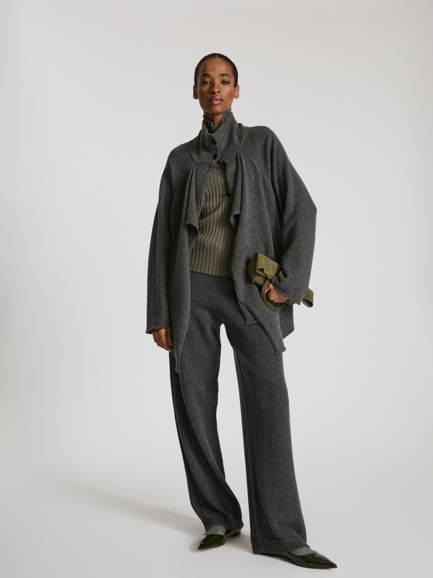 着心地の良いニットのセットアップ。